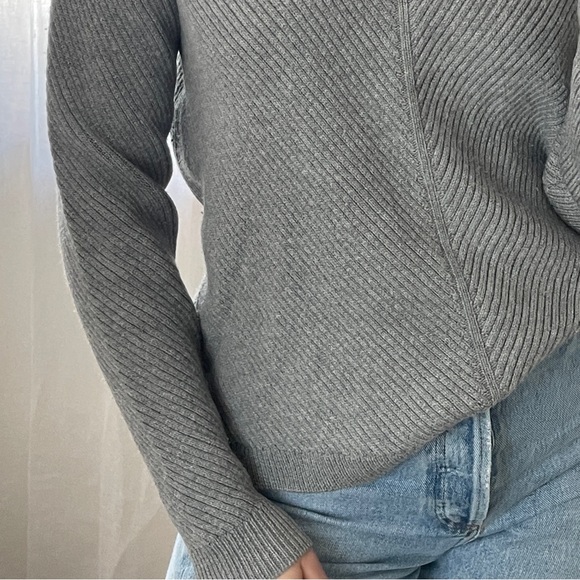 Aritzia Wilfred Free cable knit sweater, grey, size small - Picture 8 of 10